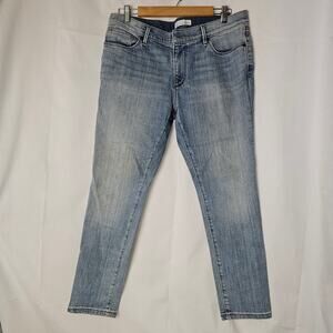 Ann Taylor LOFT Relaxed Skinny jeans size 10/30